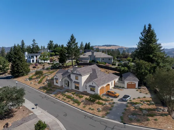 3698 Rocky Knoll Way, Santa Rosa, CA 95404