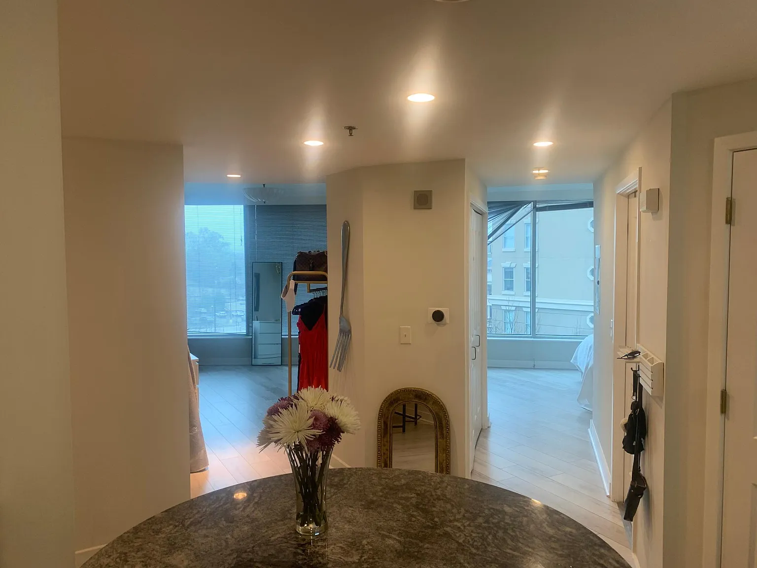1 bed, 800 sqft, $1,800 — Photo 4
