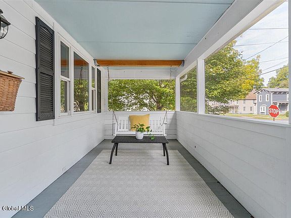 3rd image of 60 Chapman Street
