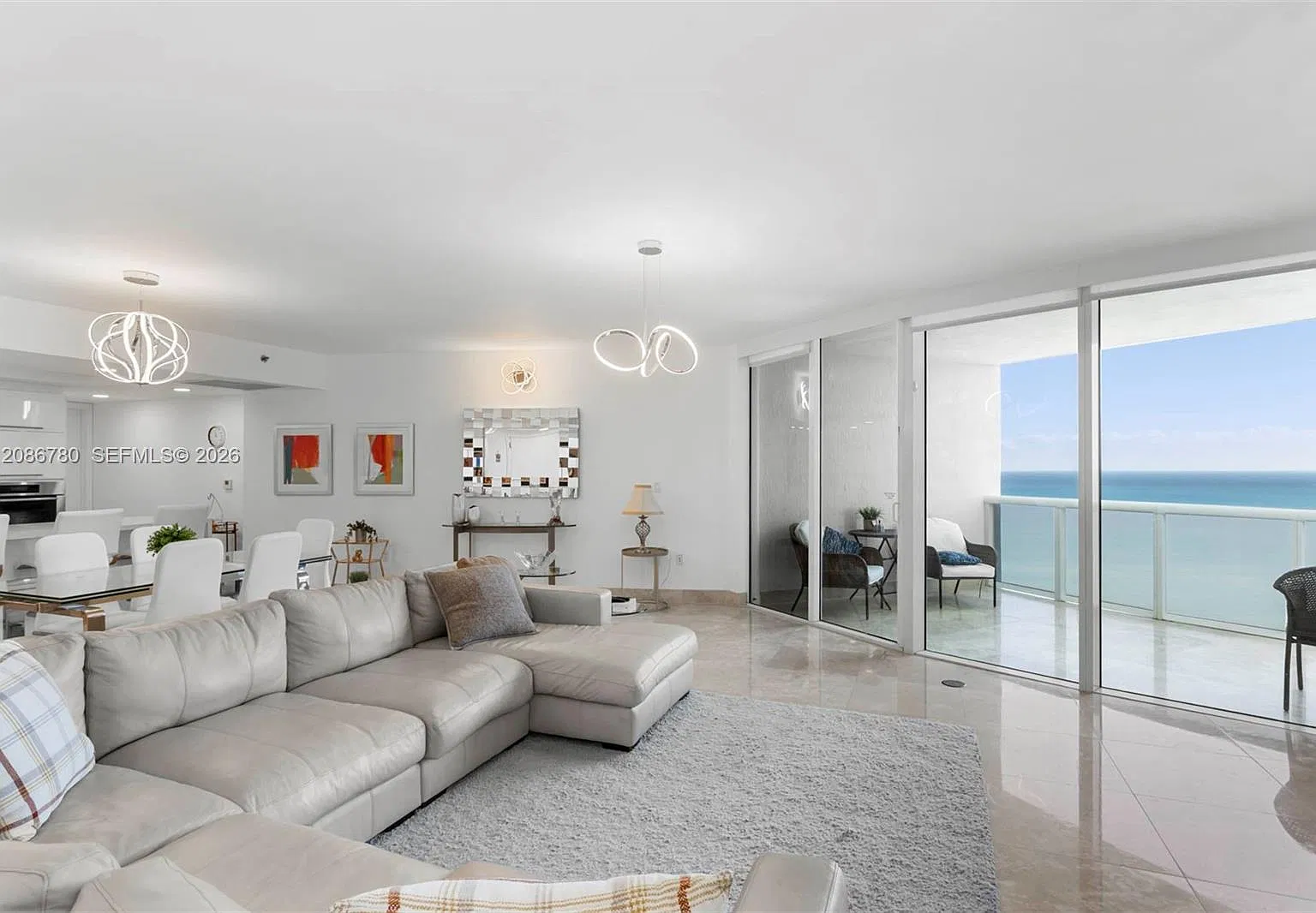 Ocean Four Condo — Photo 3