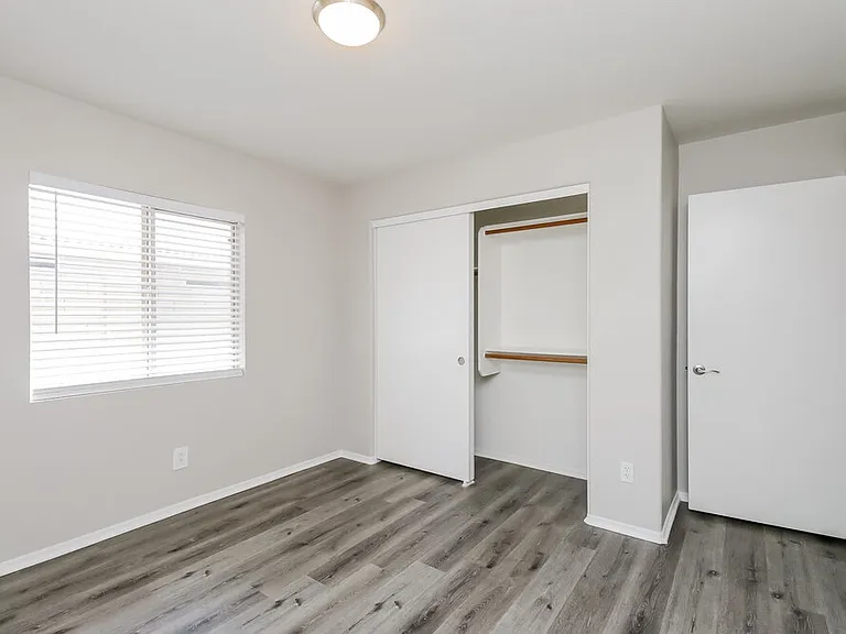 94 W Gail Dr — Photo 12