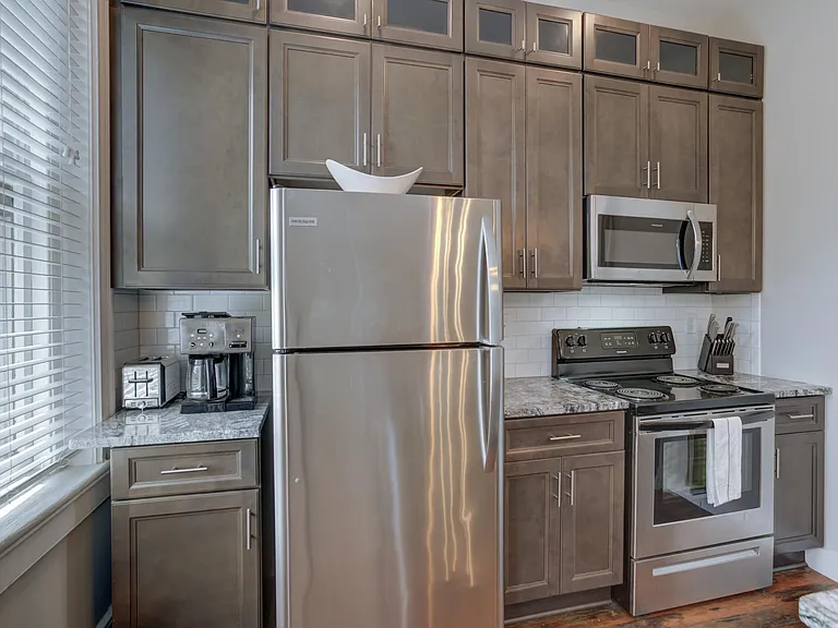 2406 E Clay St #2 — Photo 6