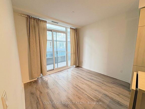 3rd image of 52 Forest Manor Rd #613