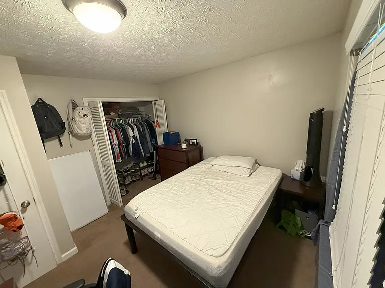 715 W Glenn Ave #60-B — Photo 2