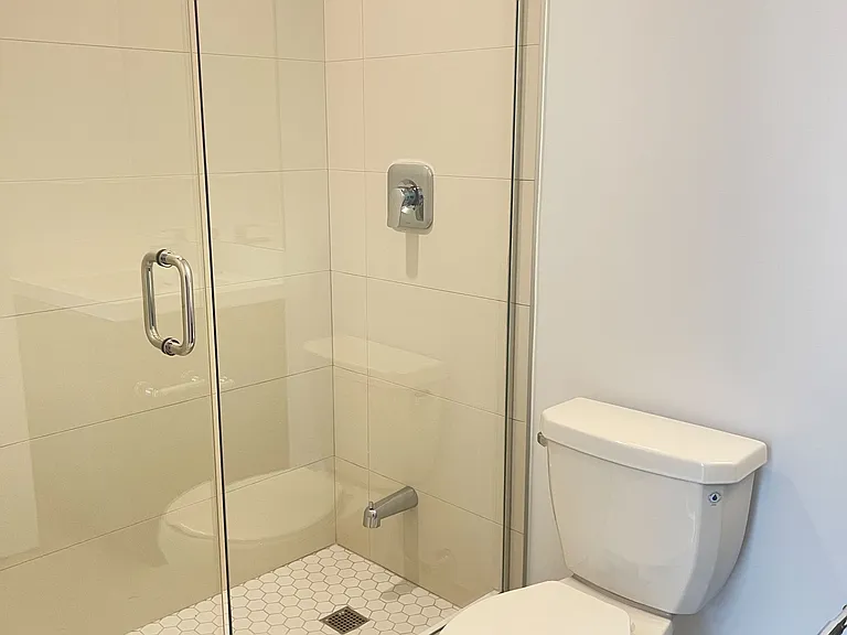 50 Dunfield Ave E #914 — Photo 11