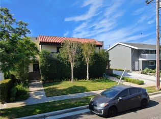 383 16th Pl, Costa Mesa, CA 92627