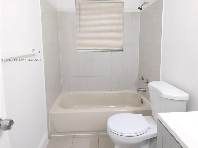 1265 W 24th St #108 — Photo 15