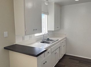 24884 Walnut St APT 206, Newhall, CA 91321