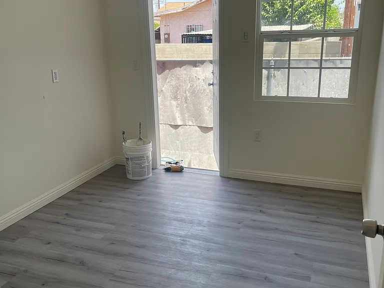 6217 Carmelita Ave — Photo 10