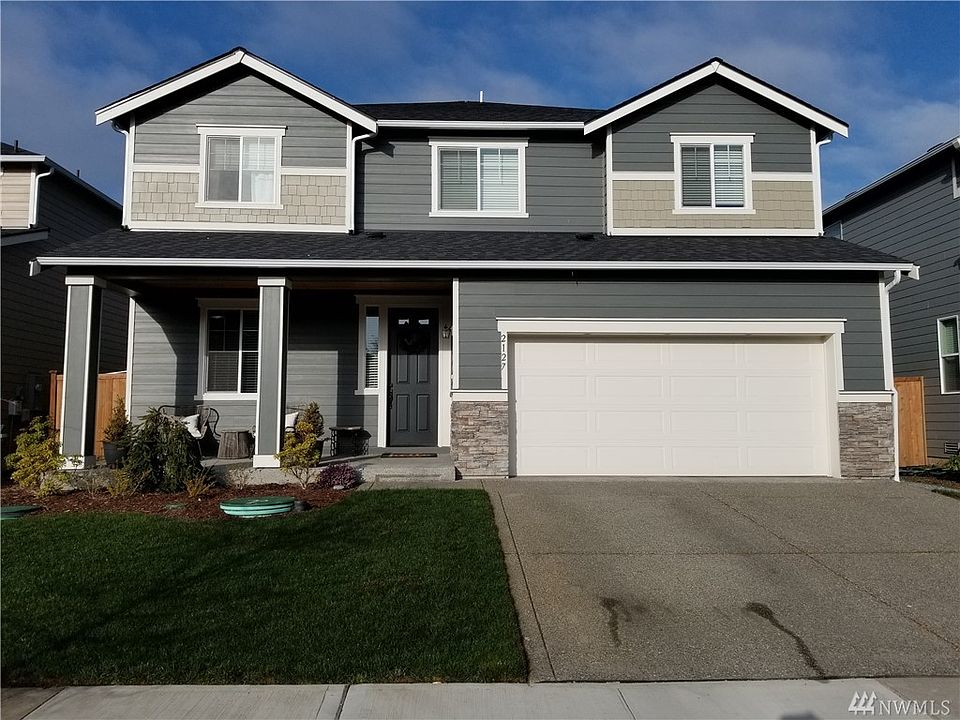 1st image of 2127 Olivia St Se