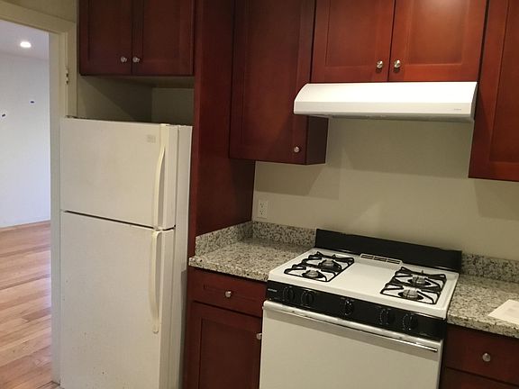 4th image of 419 Turner Ter APT 9