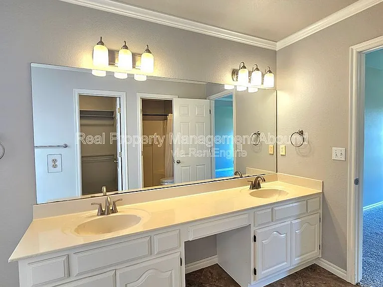 13422 E 90th St N — Photo 19