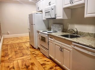 15 N Pleasant St APT 3N, Amherst, MA 01002