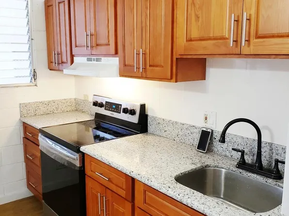 725 Birch St APT 2, Honolulu, HI 96814