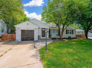 336 N Ridgewood Dr, Wichita, KS 67208