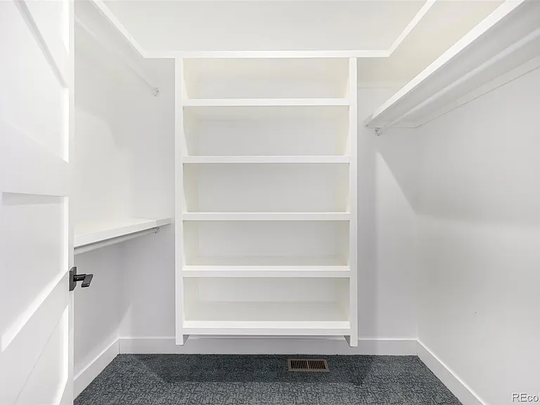 1734 Meade St — Photo 17
