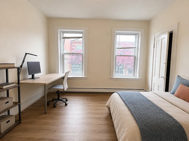 113 Windsor St #4 — Photo 9
