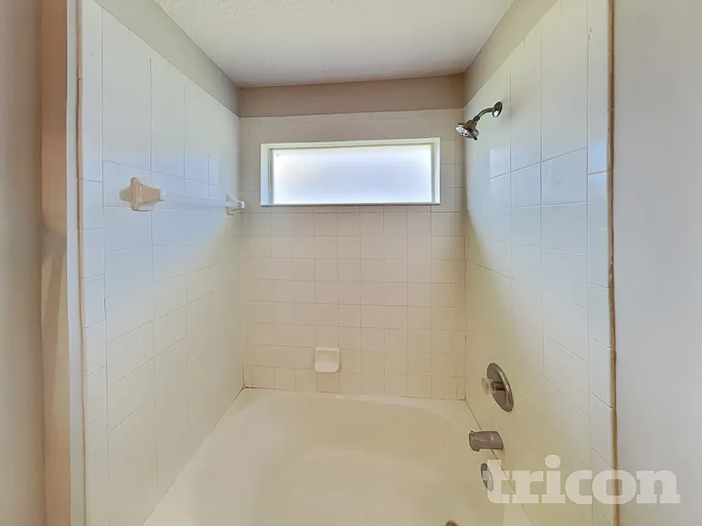 13698 Devan Lee Dr N — Photo 14