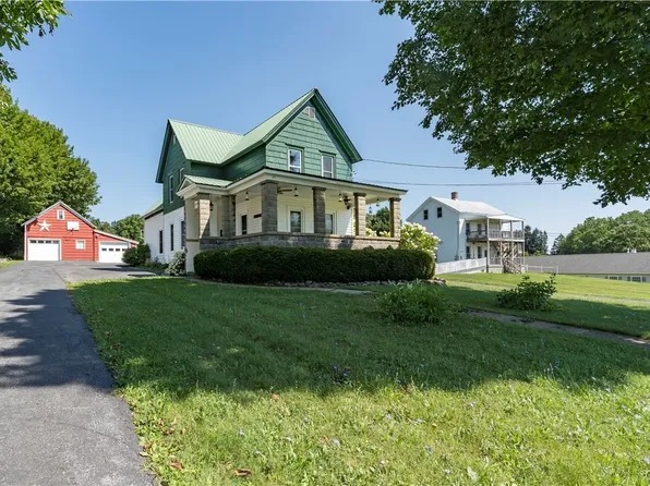 217 E Grove St, Dexter, NY 13634