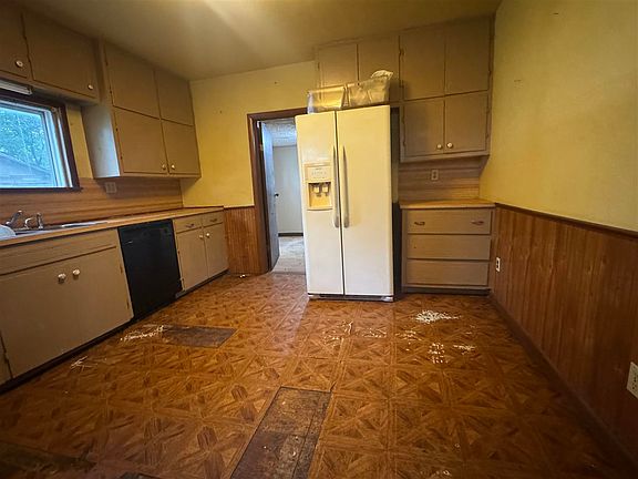 5th image of 1618 S Hartford St