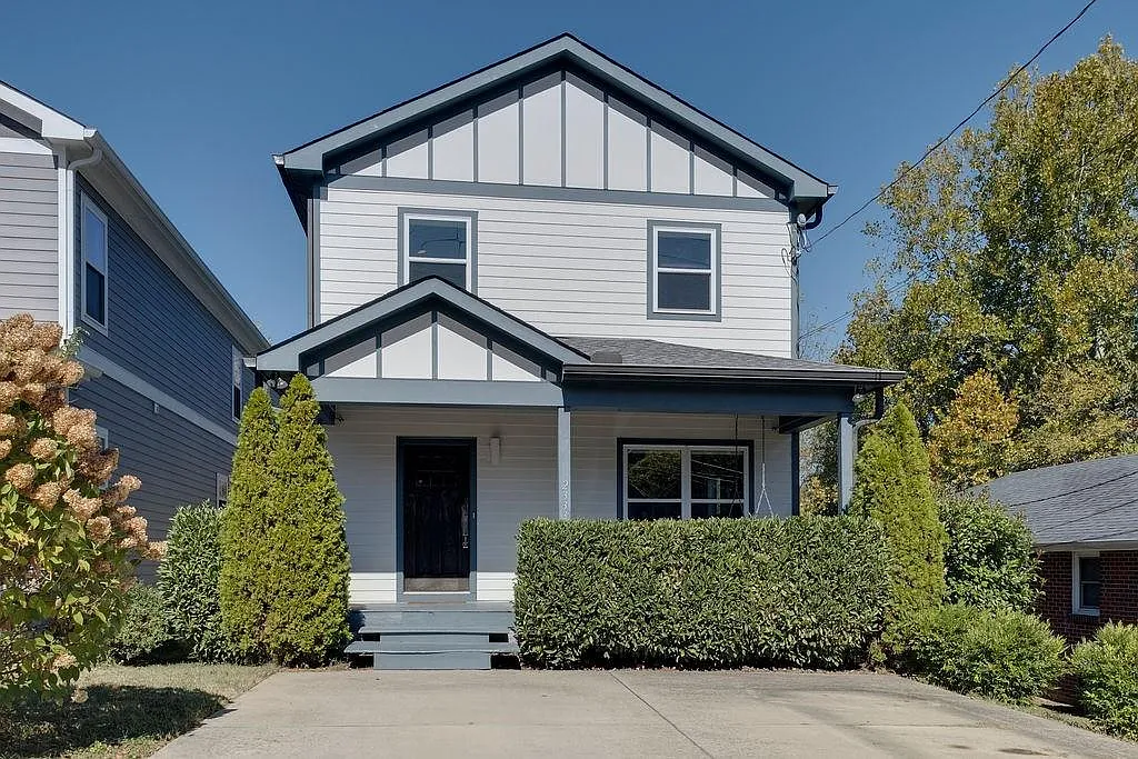 3 bed, 2.5 bath, 2408 sqft, $4,200 — Photo 1