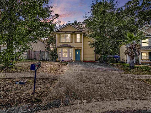 3rd image of 4616 Lennox Pl