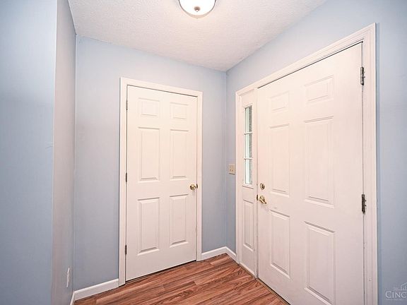 4th image of 26 Floral Ave
