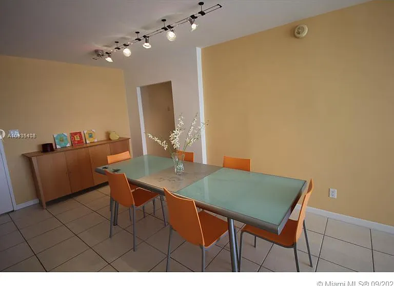 5161 Collins Ave #508 — Photo 8
