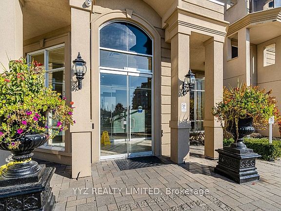 2nd image of 8 Maison Parc Ct #202