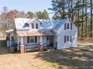 1376 Shipps Cabin Rd, Virginia Beach, VA 23457