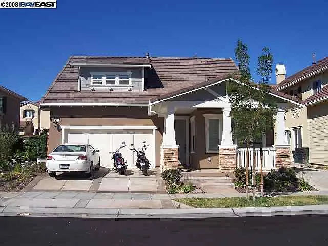 197 S Pacifico St photo 1