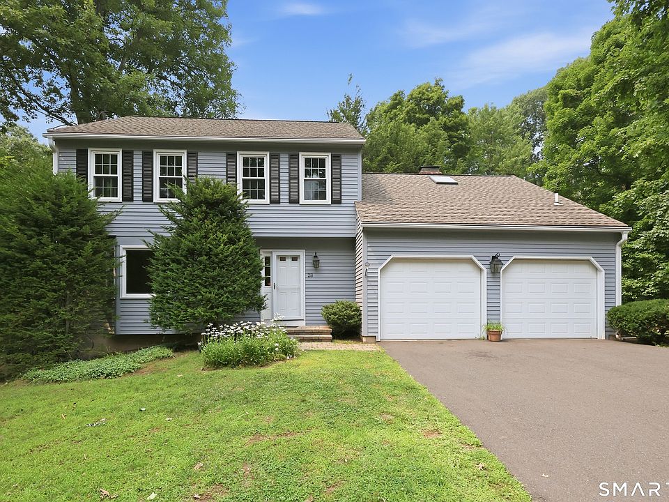 1st image of 28 Green Woods Lane