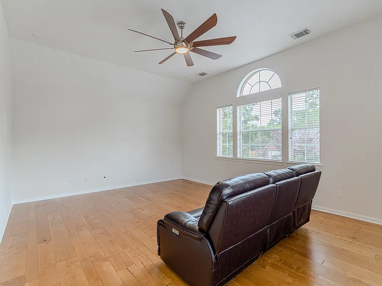 7 Stickley Ct — Photo 26