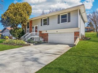 316 Bedford Rd, Bolingbrook, IL 60440