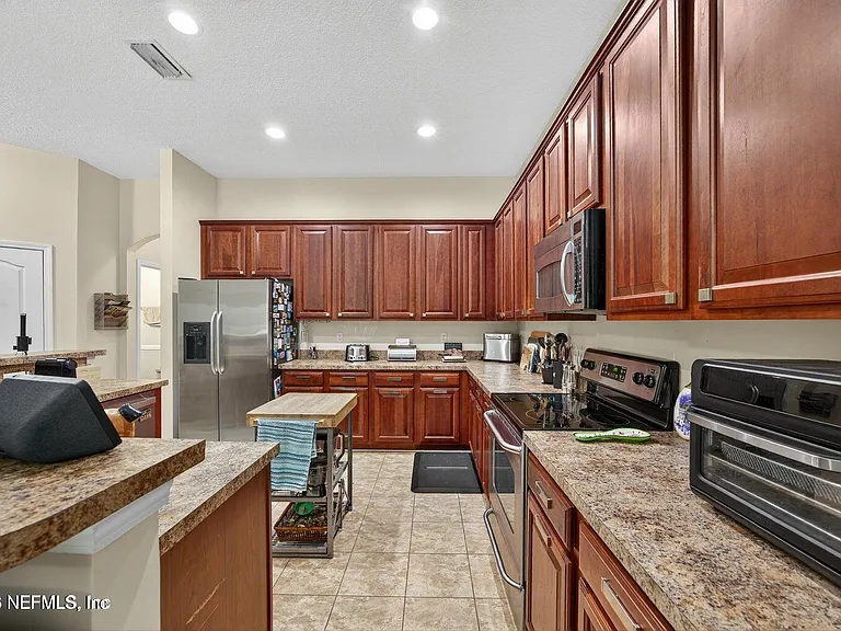 601 Reflection Cove Rd — Photo 9