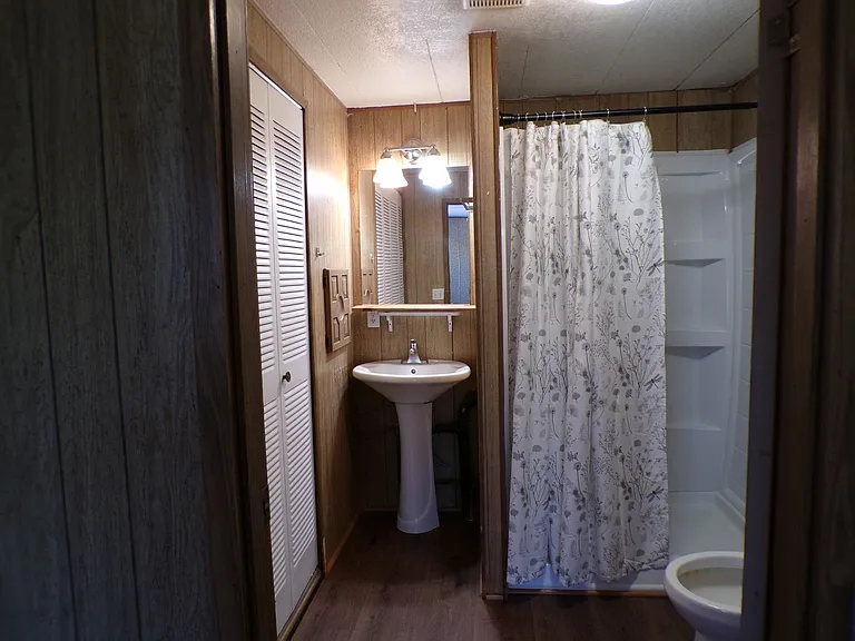 2300 N Hart Rd — Photo 12