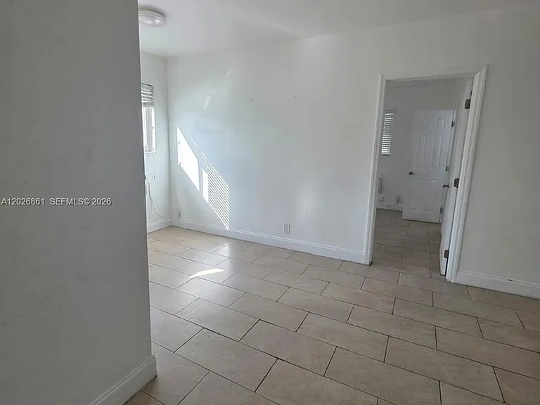 7155 Rue Notre Dame #6 — Photo 12