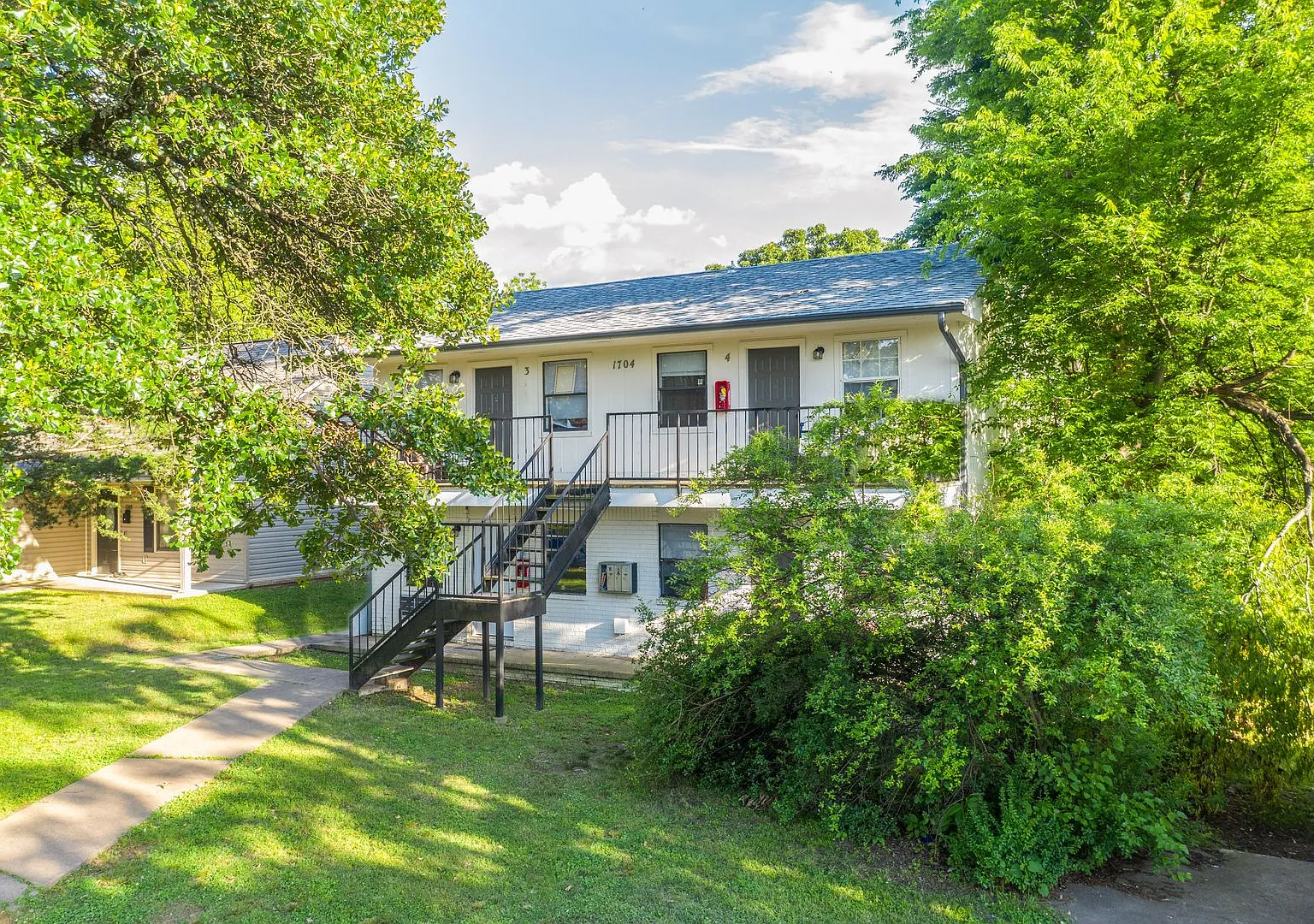 MF-04-1704 South T Street Quadplex — Photo 1