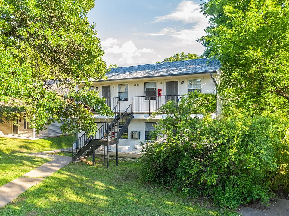MF-04-1704 South T Street Quadplex