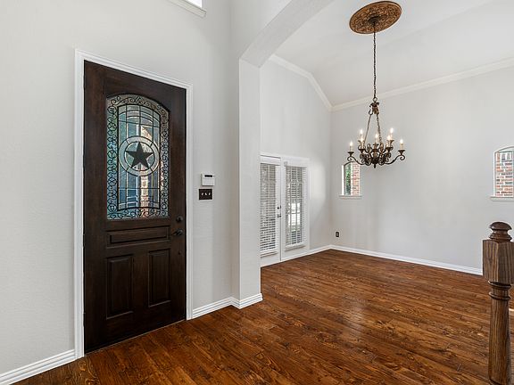 4th image of 1804 Camberton Dr
