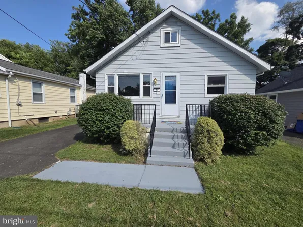 17 Hillman Ave, Ewing, NJ 08638
