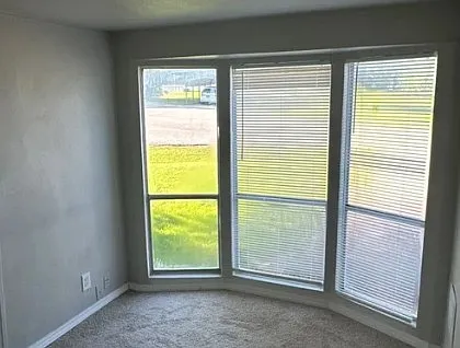 712 Rogers Ct — Photo 6