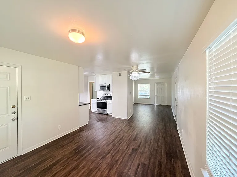 8701 Parkfield Dr — Photo 8
