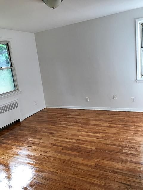 1st image of 625 Larchmont Acres APT A