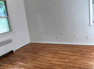 625 Larchmont Acres APT A, Larchmont, NY 10538