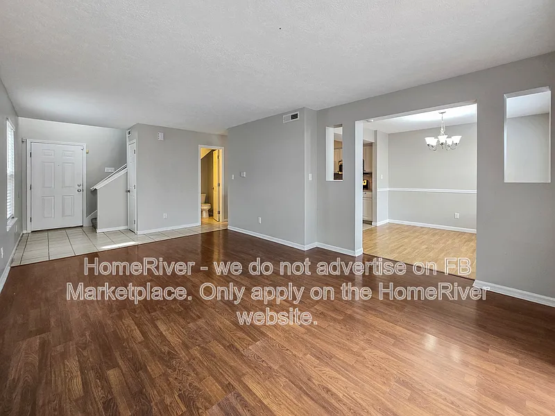 3 bed, 2.5 bath, 1717 sqft, $2,025 — Photo 2