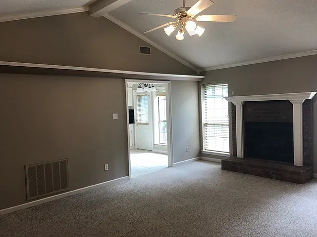 2030 Cabot Cv — Photo 4