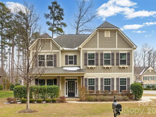 6013 Hyde Park Dr, Indian Trail, NC 28079