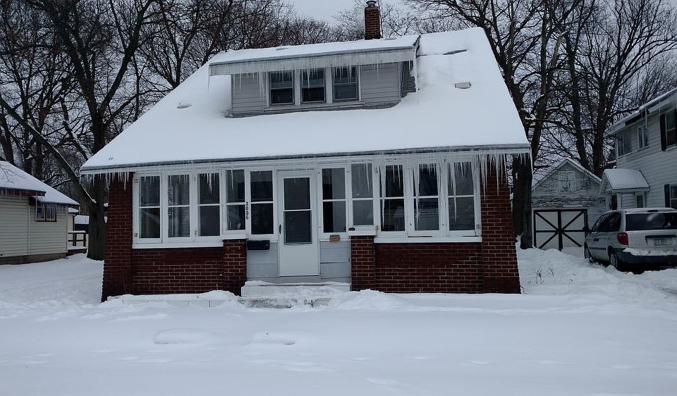 1st image of 3056 Barrett Ave SW