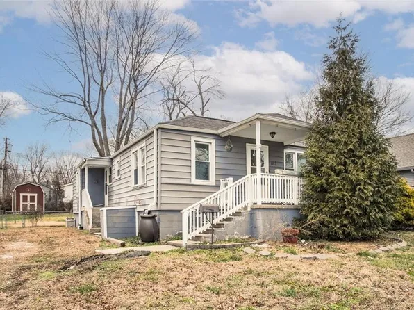 812 S Savage St, Independence, MO 64050